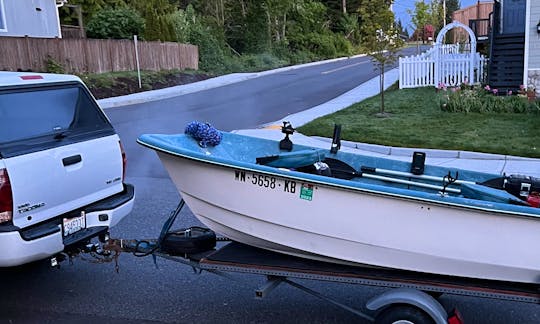 10’ Livingston fishing boat in Lake Stevens, Washington