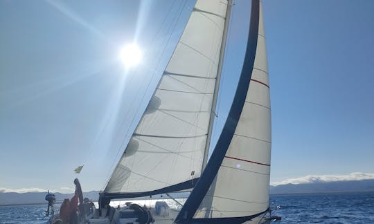 Charter a Cruising Monohull in La Spezia, Italy