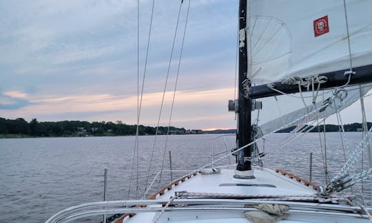 South river sailing