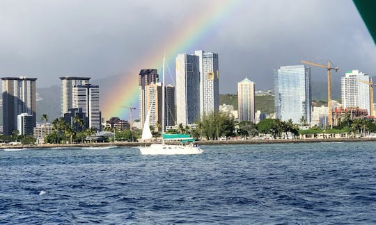 Location de voile privée de luxe Beneteau de 40 minutes dans le bassin de Kewalo à Honolulu