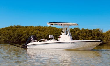 21' Boston Whaler Sandbar and Island Cruiser/ 150hp/ Johns Pass/ Captain Included