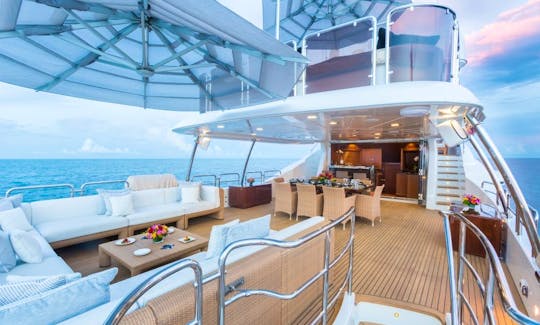 110ft Benetti Power Mega Yacht Charter in Dubai, United Arab Emirates