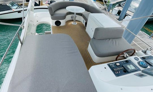 ENJOY MIAMI IN 58FT UNIESSE!!!!