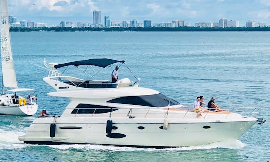 PROFITEZ DE MIAMI À 58FT UNIESSE ! ! ! !