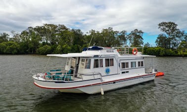 Boas férias em casas flutuantes na passagem de Pumicestone