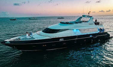 ENJOY MIAMI IN 110FT RODMAN!!!