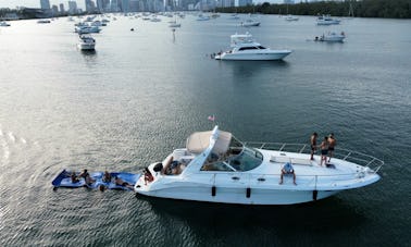 ⛱️Enjoy the Water in Style with this 45' Yacht Charter in Miami⛱️