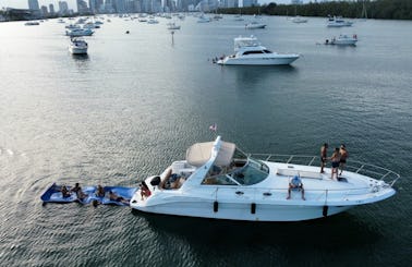 ⛱️Enjoy the Water in Style with this 45' Yacht Charter in Miami⛱️