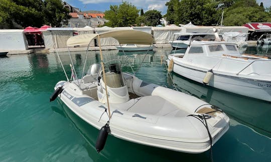 Joker 520 wide - para alugar na área de Split Trogir