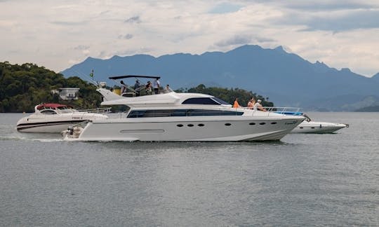 Location de méga-yacht Fenix Technema de 60 pieds à Angra dos Reis, Rio de Janeiro, Brésil