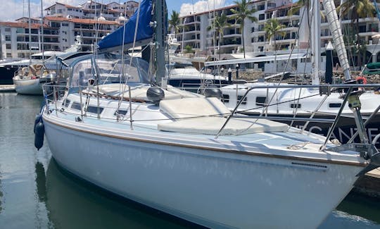 Joli voilier Catalina 36 à Puerto Vallarta