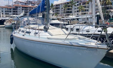 Precioso velero Catalina 36 en Puerto Vallarta