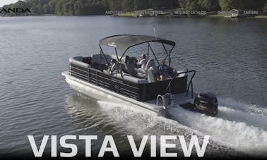 Un tritoon puissant et luxueux avec 150 CV et tous les jouets du magnifique lac Gaston !