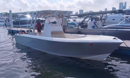 Charter Center Console 32ft for 12 people in Cartagena de Indias
