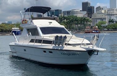 32ft Conquista Motor Yacht Charter in Rio de Janeiro, Brazil