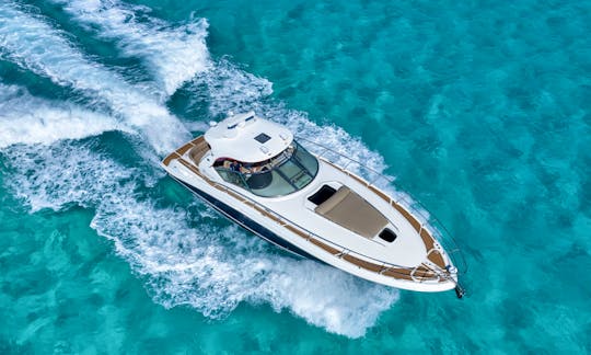 44' Sea Ray HUMBLE for 15 people in Cancún, Quintana Roo