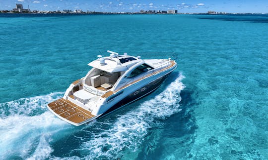 48' Sea Ray AT THE MOMENT for 18 people in Cancun, Quintana Roo
