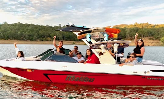 2017 23ft Mailbu Wakesetter on Folsom Lake