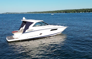 Geneva Lake WI. Yacht Charter
