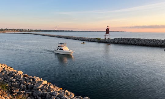 40ft Chris Craft for Fishing or Cruising on Lake Michigan