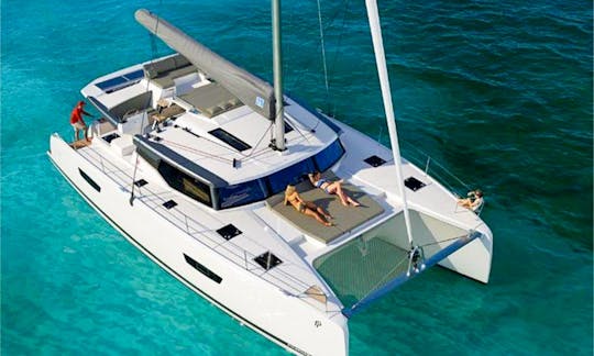 Catamarã de luxo com tudo incluído Saona Fountaine Pajot de 47 pés em Puerto Vallarta