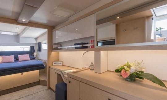 Catamarã de luxo com tudo incluído Saona Fountaine Pajot de 47 pés em Puerto Vallarta
