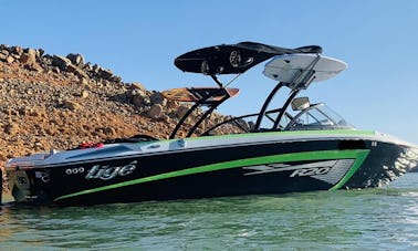 Tige R20 Wake Boat for Shasta County w/ Great Speaker System!