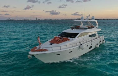 UNISSE 70 UNIQUE premium class Yacht in Cancún, Quintana Roo