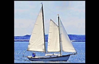 ★ Bareboat Midcoast Maine aboard the Schooner Yacht Meteor ★