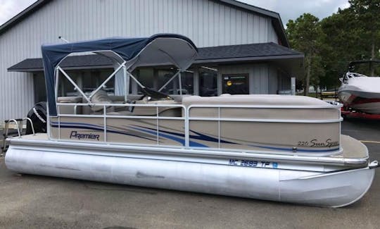 24ft Pontoon Rental in Lake Odessa, 3 day min $1500 in the Lake Odessa area .  