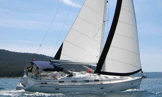 Monocoque Bavaria 50 Cruising pour une croisière quotidienne et hebdomadaire à Muğla, en Turquie