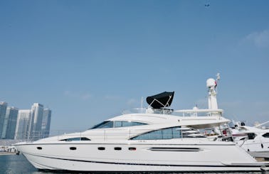 Luxurious 66ft Yacht for Rent In Dubai