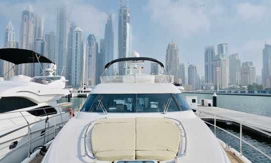 Yacht de luxe de 66 pieds à louer à Dubaï