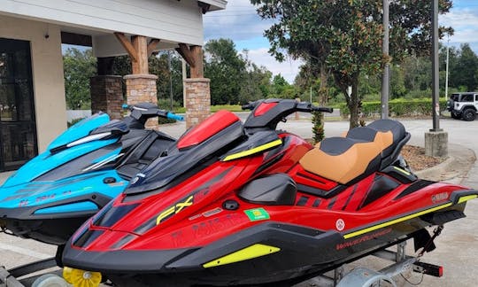 2 horas gratis con 8 horas. Nuevas motos de agua Yamaha 2022 en alquiler en Daytona Beach, Florida