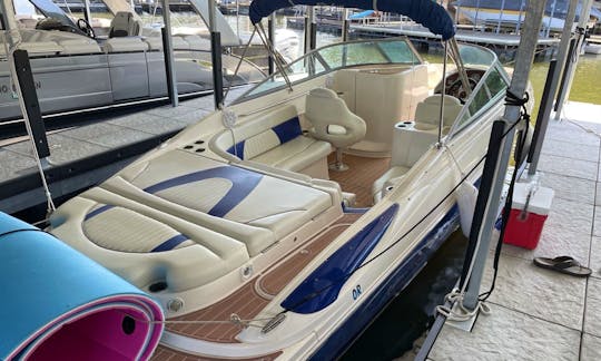 Rinker 262 Captiva 27ft Bowrider Includes towable tube, water skis & Lilly Pad MM21