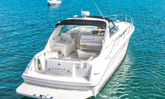 45ft Motor Yacht | Downtown Miami *FREE HOUR*