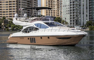 Azimut 45ft Luxury Yacht Cruise in Dubai