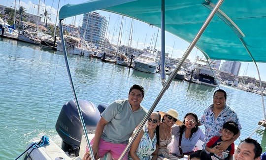 🛥27ft Stamas Yacht In Puerto Vallarta, 8 people 🏖