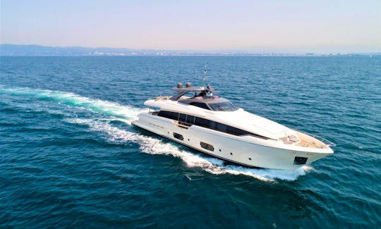 Luxury Deal! Ferretti 96 Ft Mega Yacht for Rent in Cartagena, Colombia
