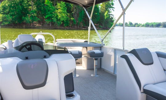 2022 Tahoe LTZ Tritoon w/ Captain for Charter on Lake Wylie