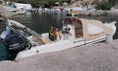 CÔTE OCÉANIQUE DE 22 pieds à PATMOS, EN GRÈCE