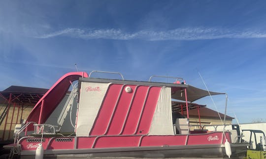 ¡Pontón Barbie Party Boat en Lake Pleasant! Perfecto para grupos de 8 personas