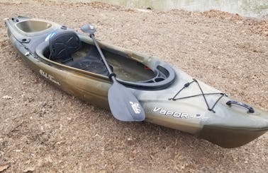 10' Old Town Vapor Angler Kayak