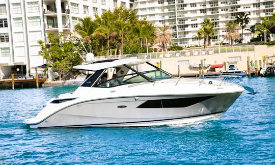 Searay Sundancer Motor Yacht Rental in Miami Beach, Florida