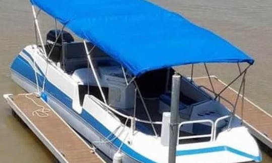 Lake Mead: 26' Pontoon/Deckboat for rent! Room for 13