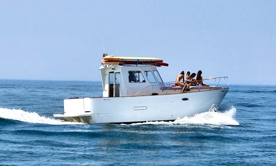 Ribera 980 Motor Yacht for Full Day at Sea and Sleep on Board in Portimão, Faro