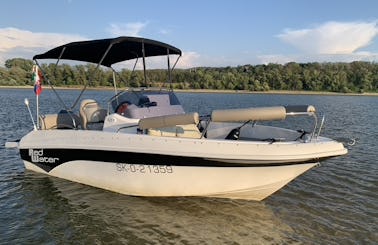 Tident 530 Center console comfortable dayboat for hire in Gyor