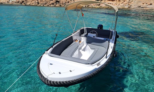 Sylver 500 Powerboat for Rent in Calvià, Spain