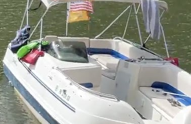 22ft SeaSwirl Deck Boat for Rent in Erie