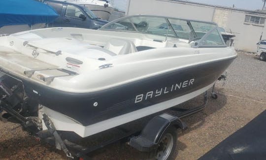 Bayliner Bowrider de 19 pés para alugar em Fort Collins